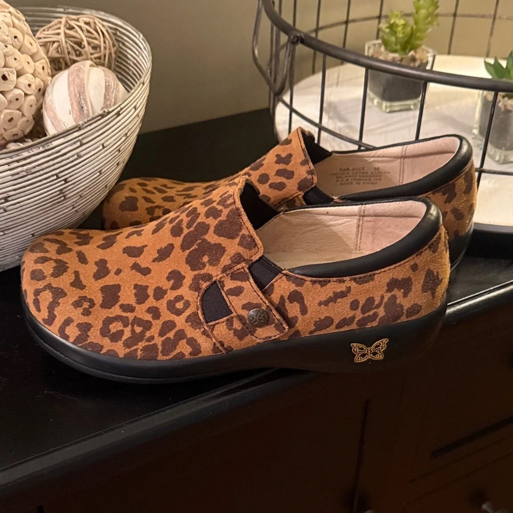 Alegria Kids Leopard Print Slip-On Moccasins - Brown